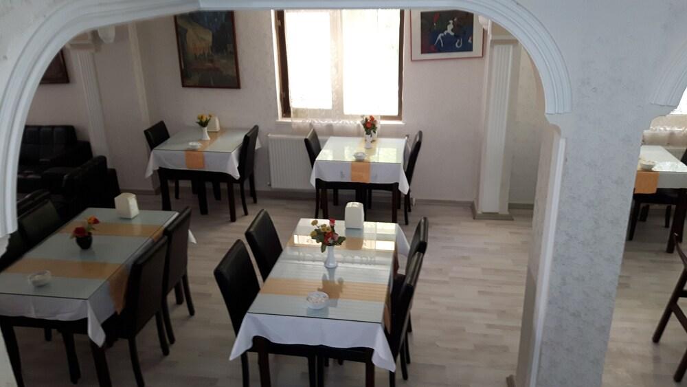 Kafkas Hotel อันตัลยา ภายนอก รูปภาพ