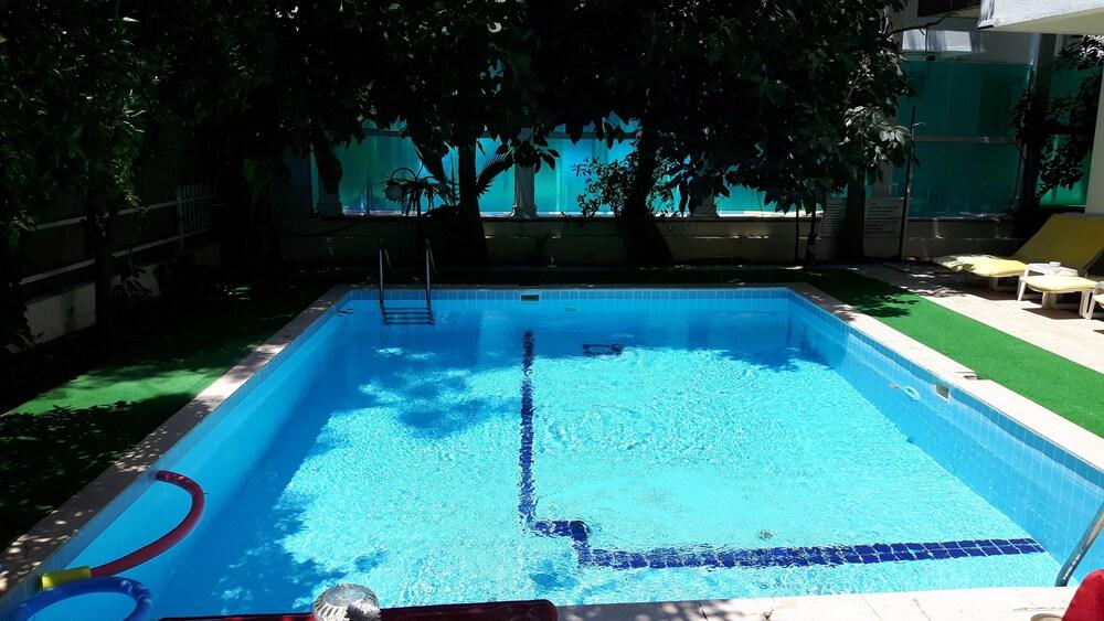 Kafkas Hotel อันตัลยา ภายนอก รูปภาพ