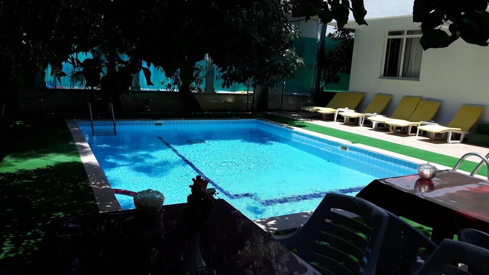 Kafkas Hotel อันตัลยา ภายนอก รูปภาพ
